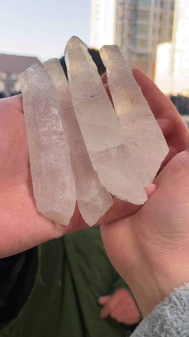 【闪购商品】水晶柱子未镶嵌天然多样性发一80mm