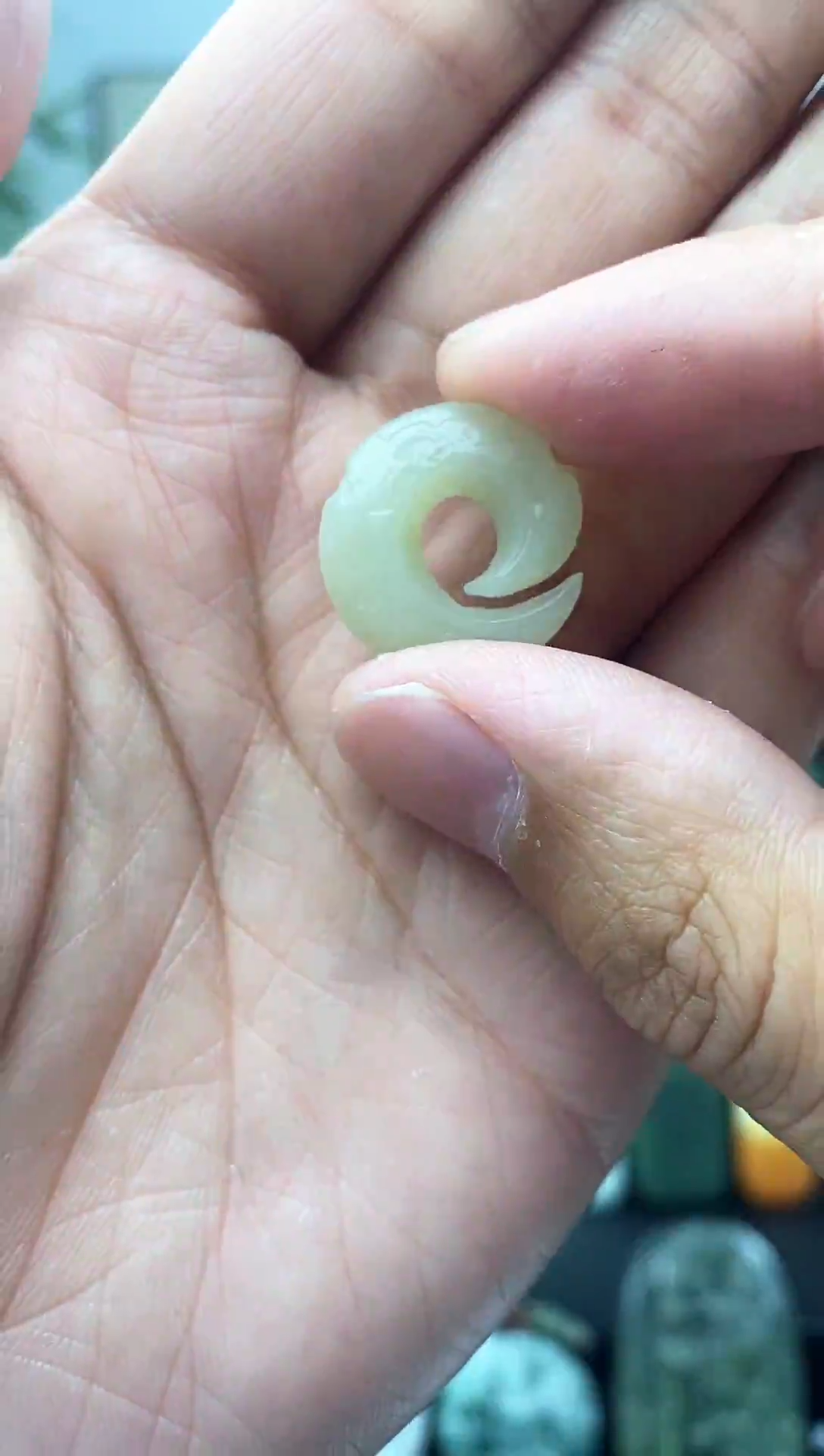 石英岩玉未镶嵌颈饰1