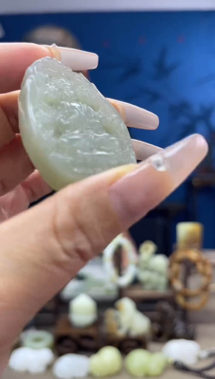 和田玉未镶嵌颈饰1