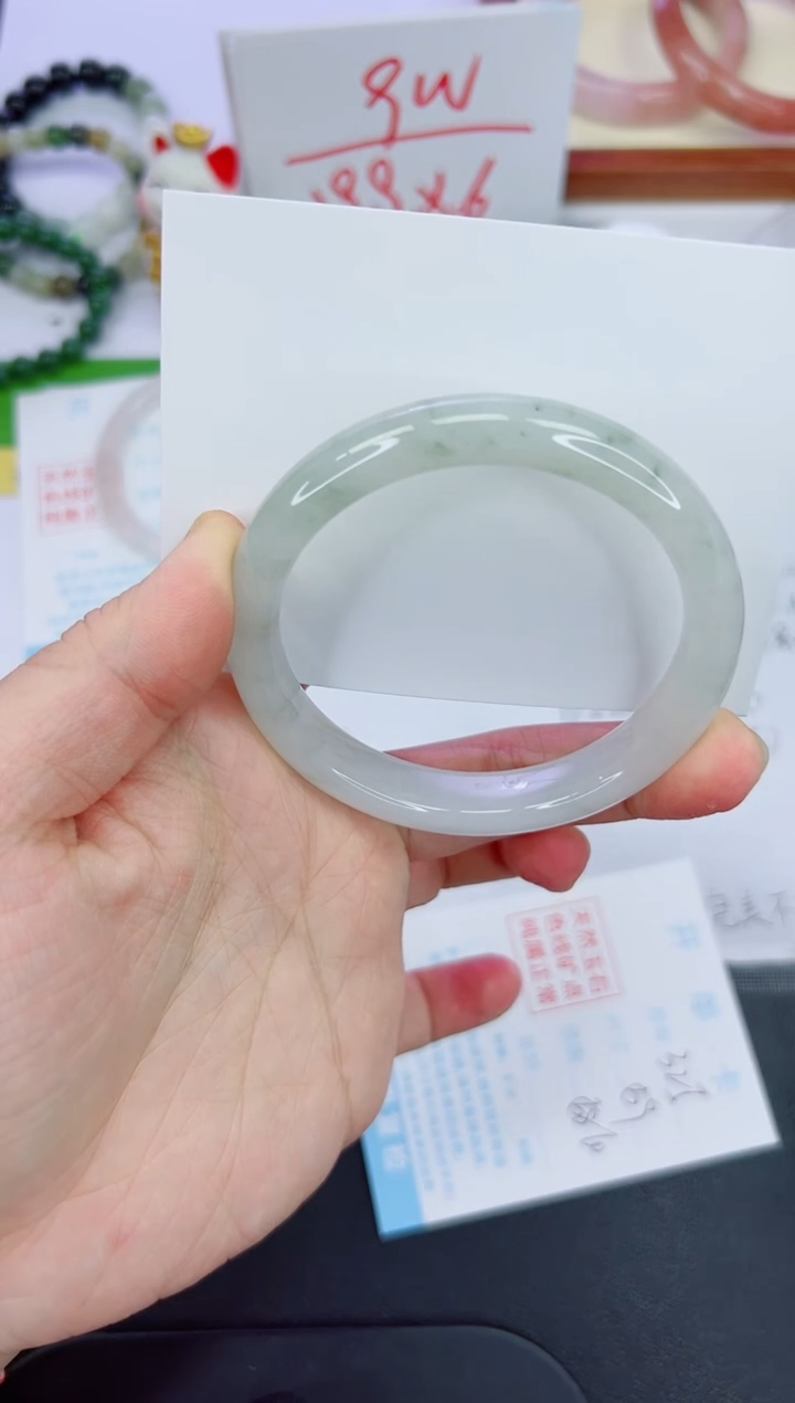 【闪购商品】石英质玉手镯未镶嵌325-59