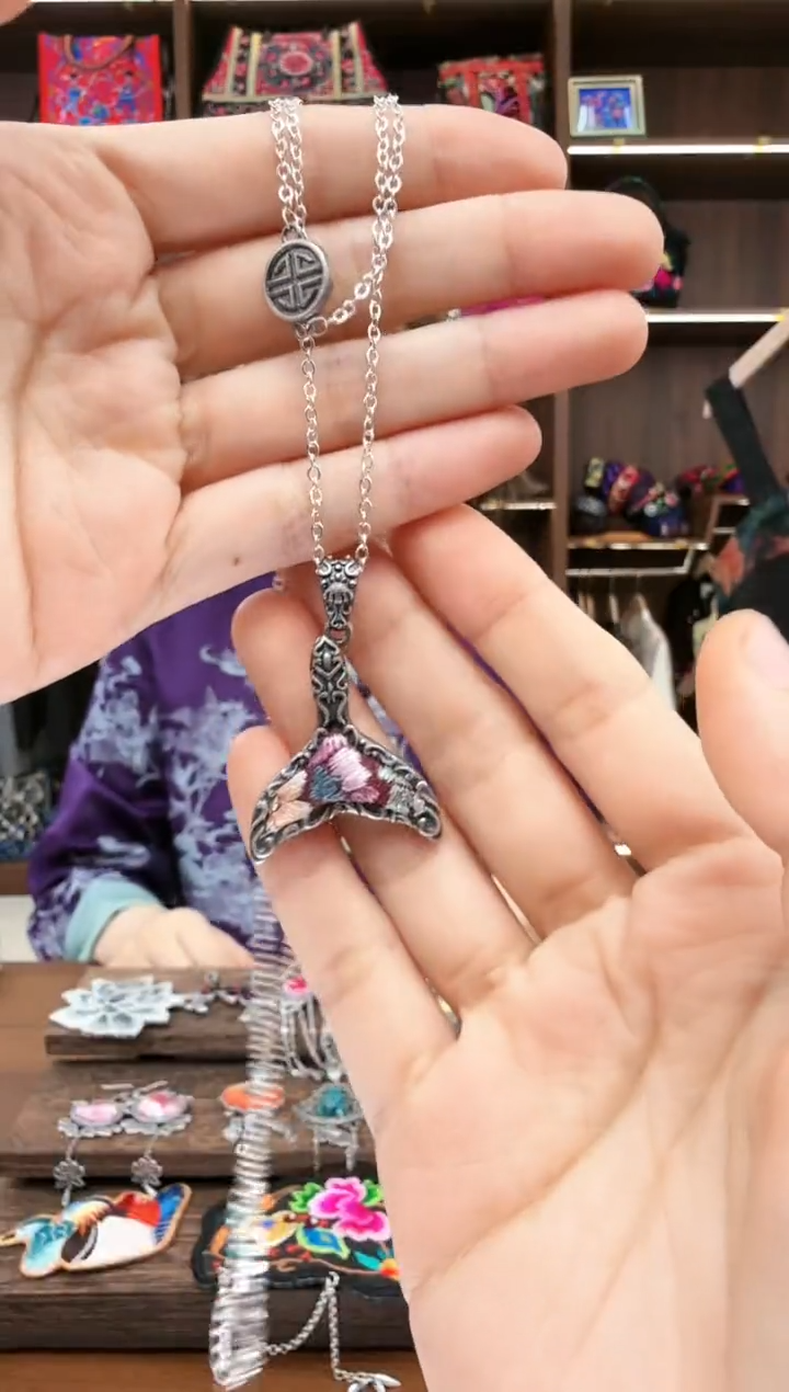 【闪购商品】织绣54蚩梦苗族古绣