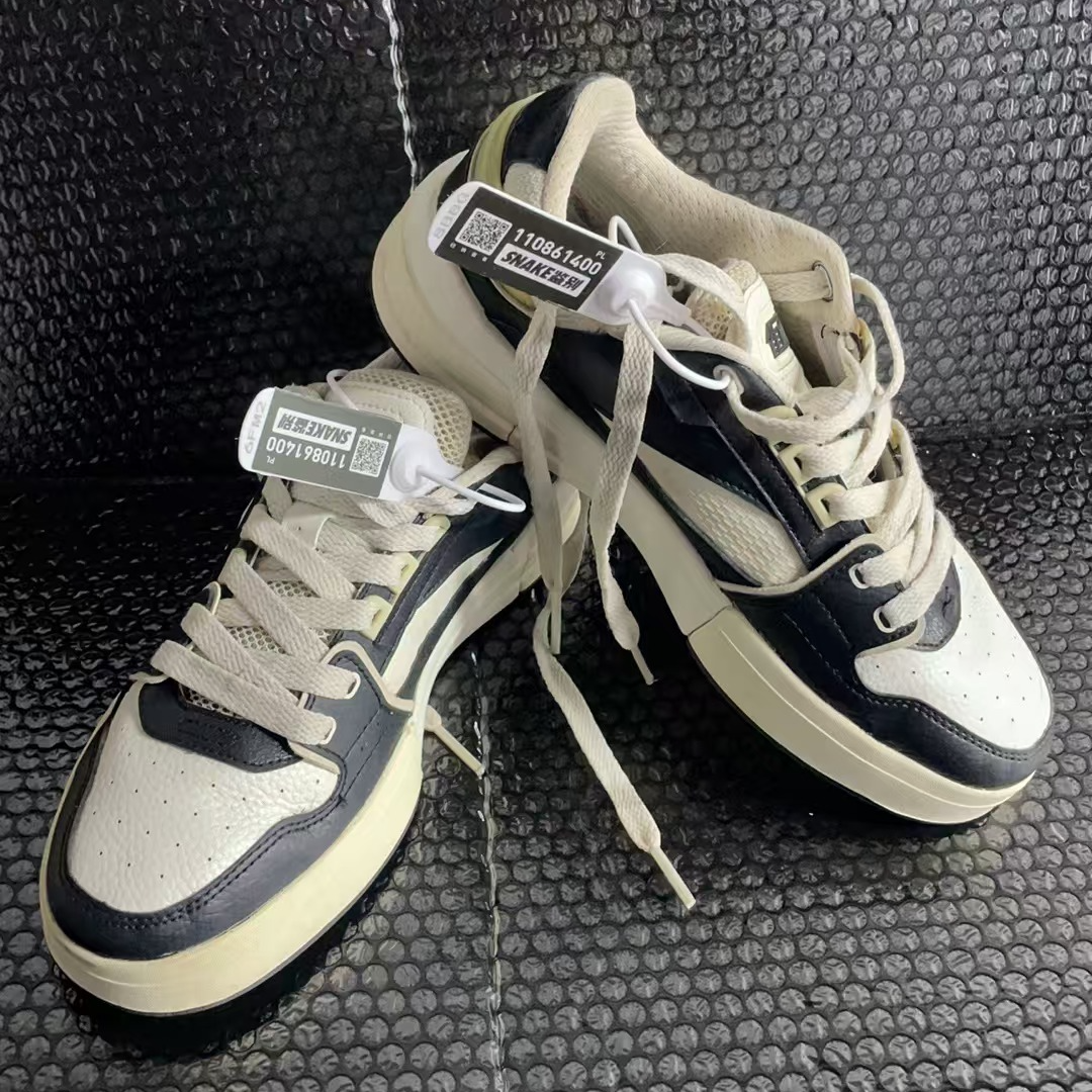 1低帮板鞋（图片仅供参考）