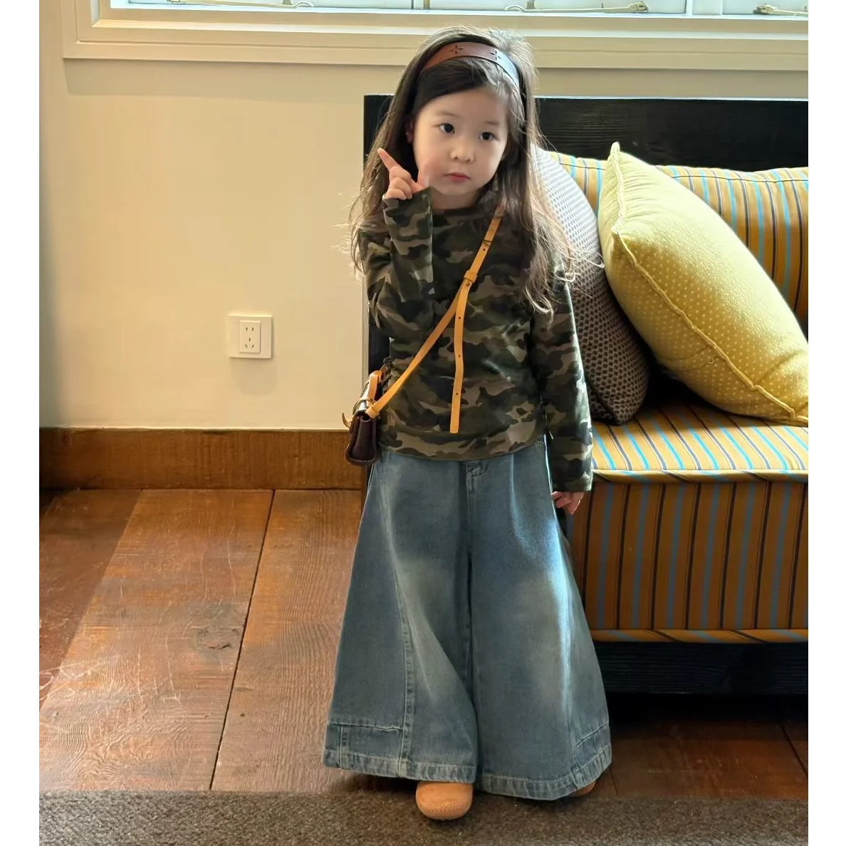 《现货》女童2025秋美式甜酷辣妹风飘带迷彩长袖上衣牛仔阔腿裤套装