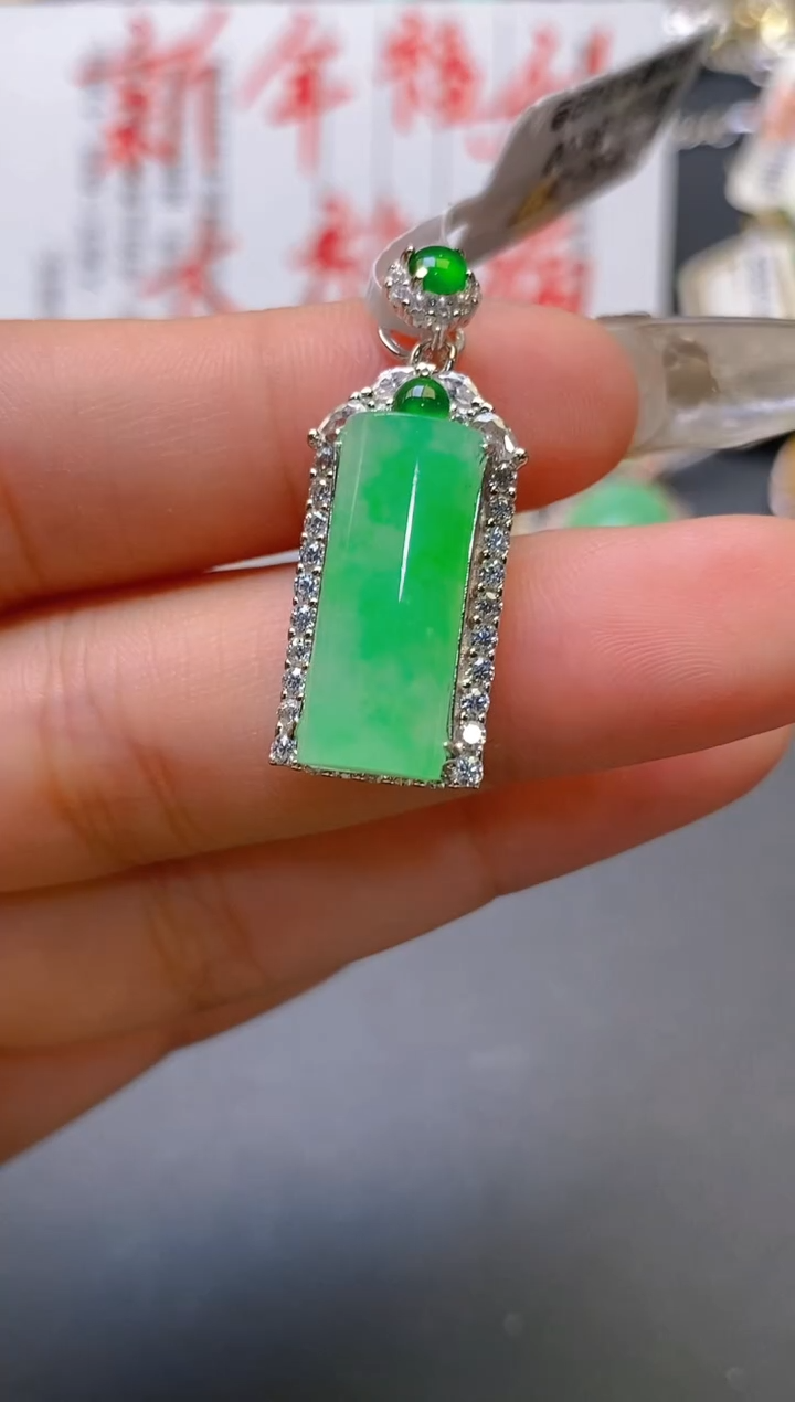 【闪购商品】翡翠耳饰银S925镶嵌天然A货翡翠1