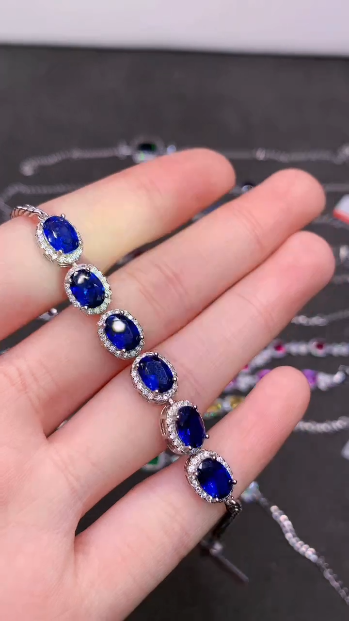 【闪购商品】蓝宝石手链银S925镶嵌.........
