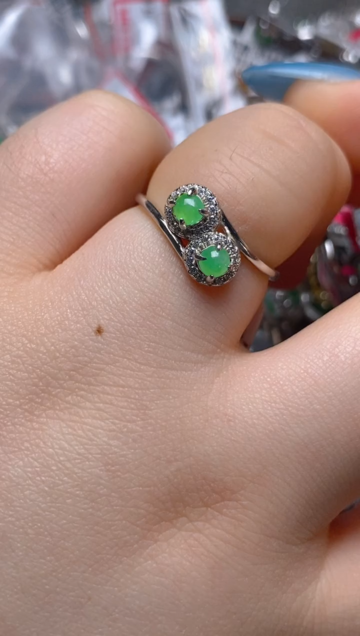 银S925镶嵌戒指翡翠百内无证书