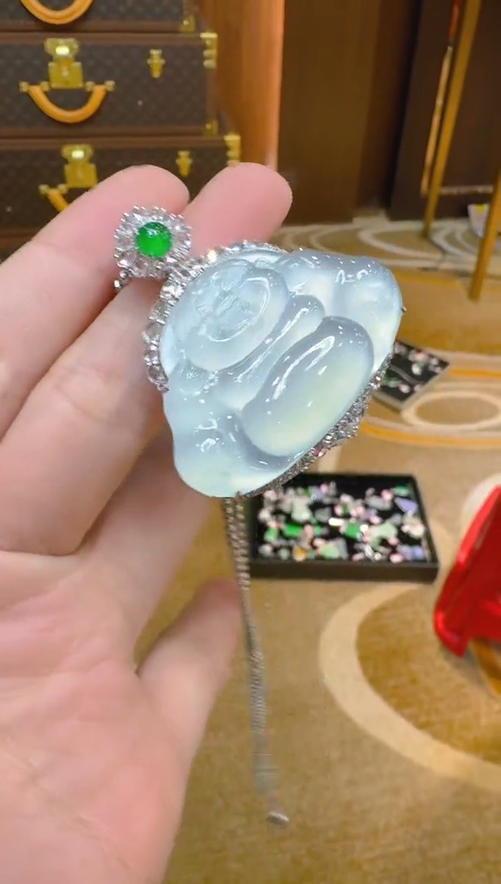 吊坠(不含链)18K金镶嵌翡翠多样性团购发一件