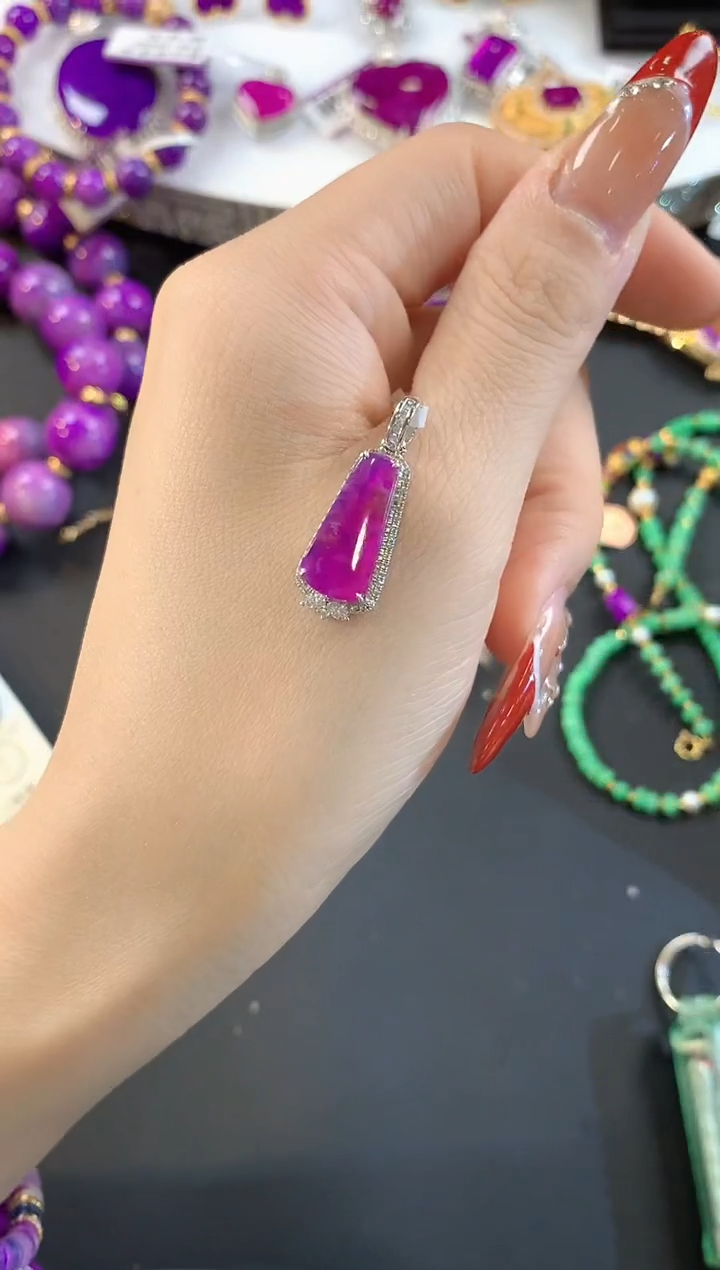 【闪购商品】苏纪石（舒俱来）.18K金镶嵌舒俱来吊坠