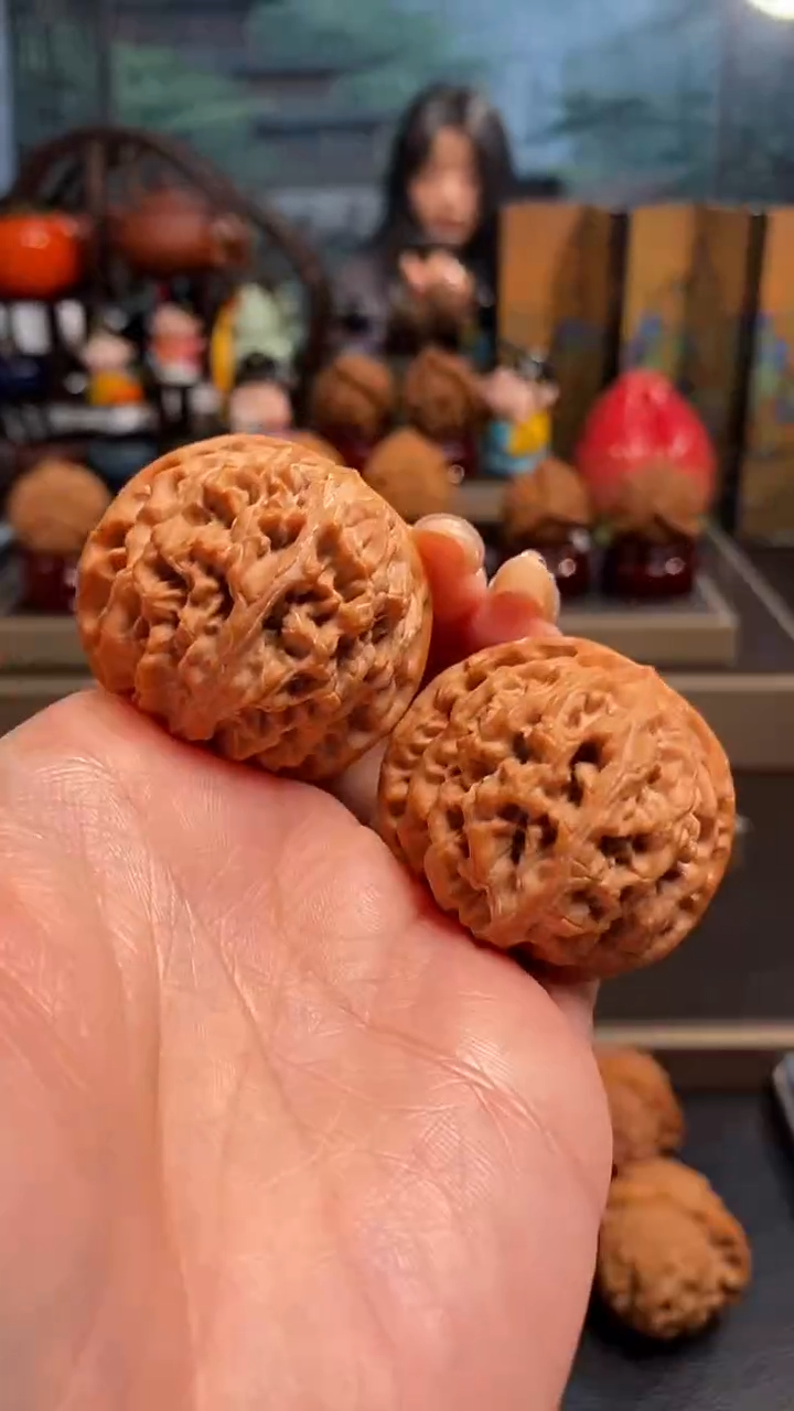 【闪购商品】文玩核桃把件A 278苹果园40尺