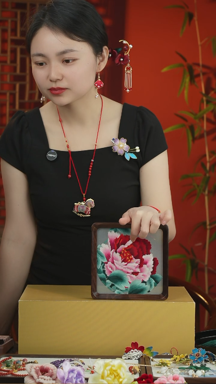 刺绣闪购非遗苏绣摆件