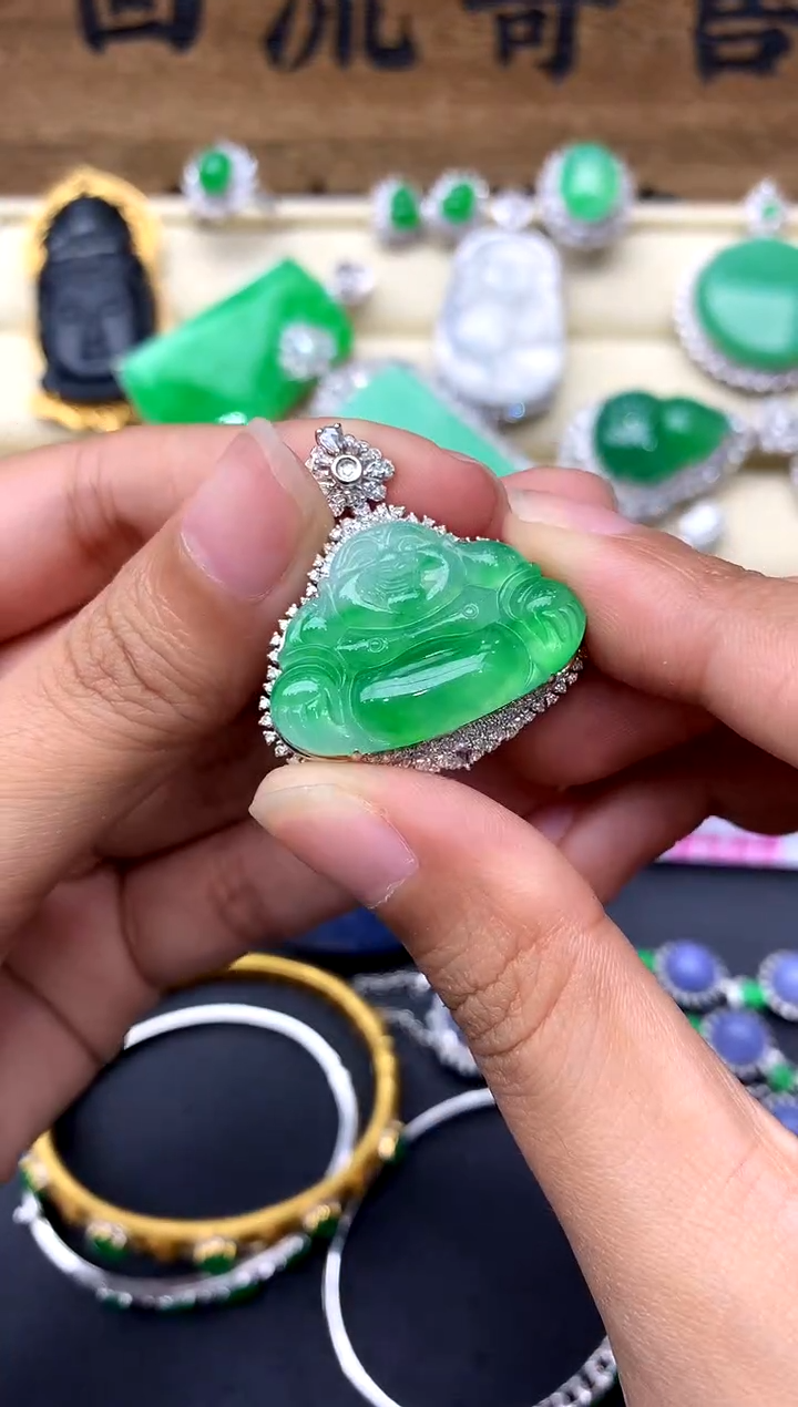 【闪购商品】翡翠颈饰18K金镶嵌382-中国好珍宝