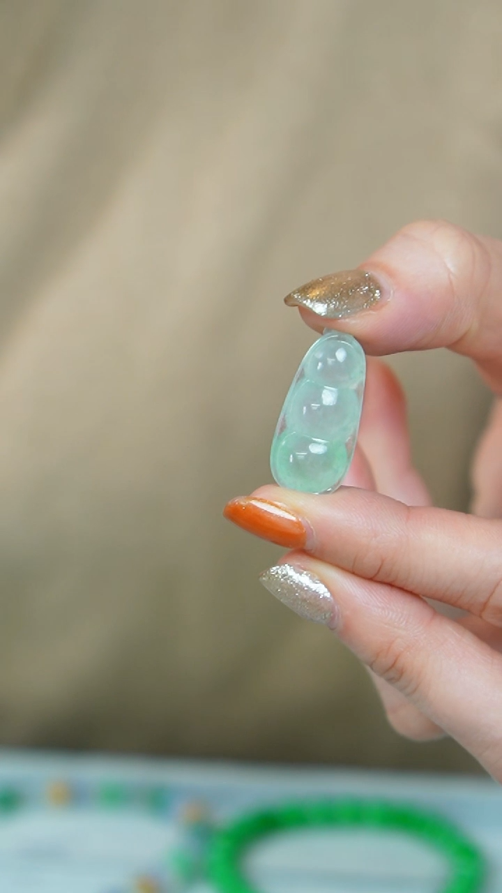 【闪购商品】翡翠挂件未镶嵌48号-裸石/姿/1