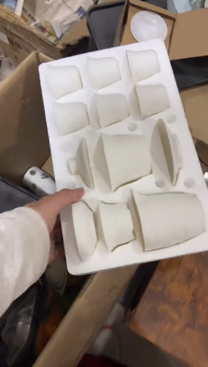 杯子瓷无运费险不带礼盒略有瑕疵有点脏介意勿拍