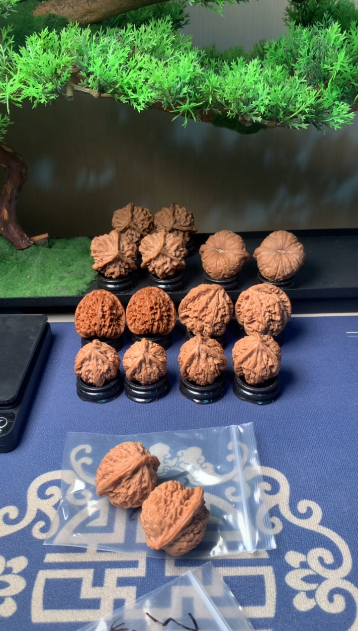 【闪购商品】文玩核桃吊坠39宫灯