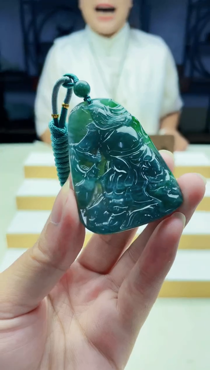 颈饰未镶嵌翡翠09010181