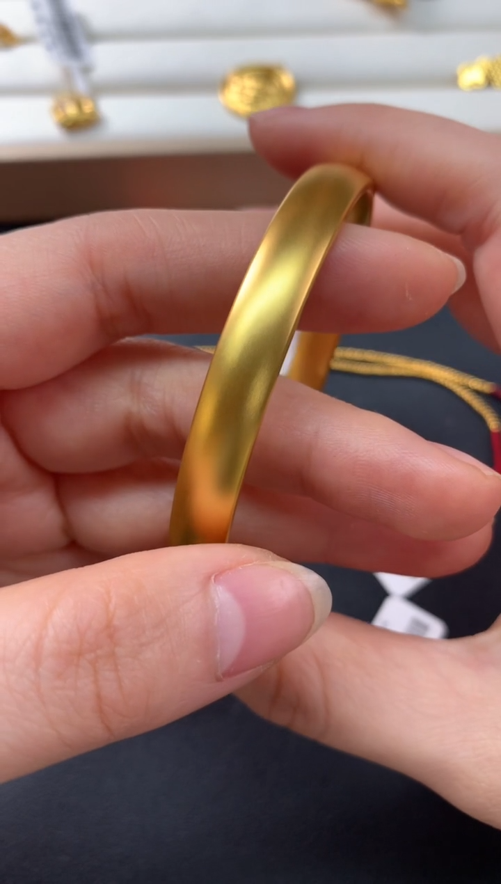 【闪购商品】定制足金手镯Z564|9800     