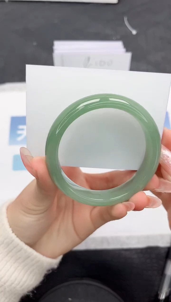 【闪购商品】石英质玉手镯未镶嵌H356-56.7