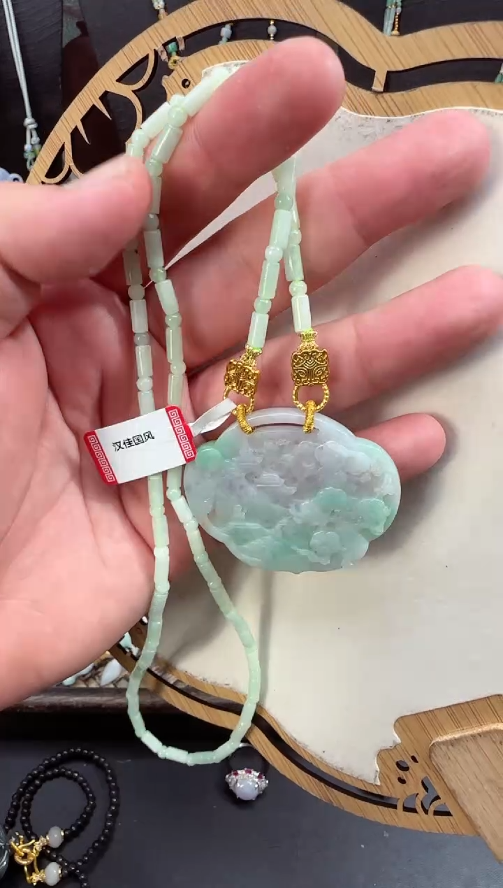 【闪购商品】翡翠颈饰未镶嵌拍照