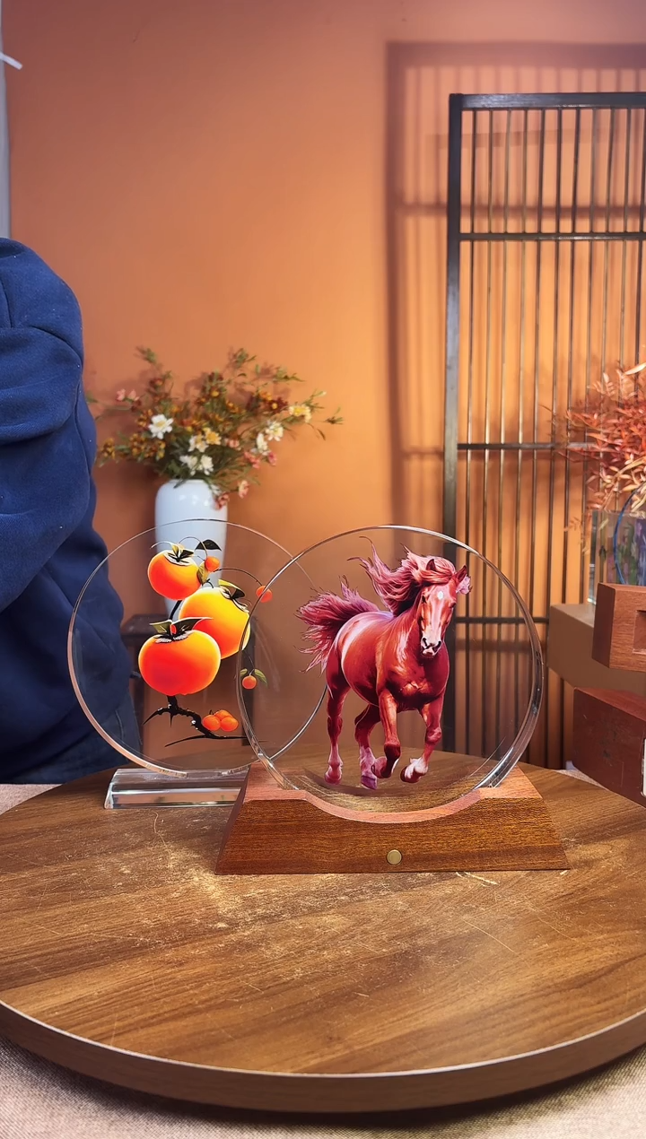 人造水晶用****3圆形 骏马 20/20/4加底座 ＋礼盒＋小摆件