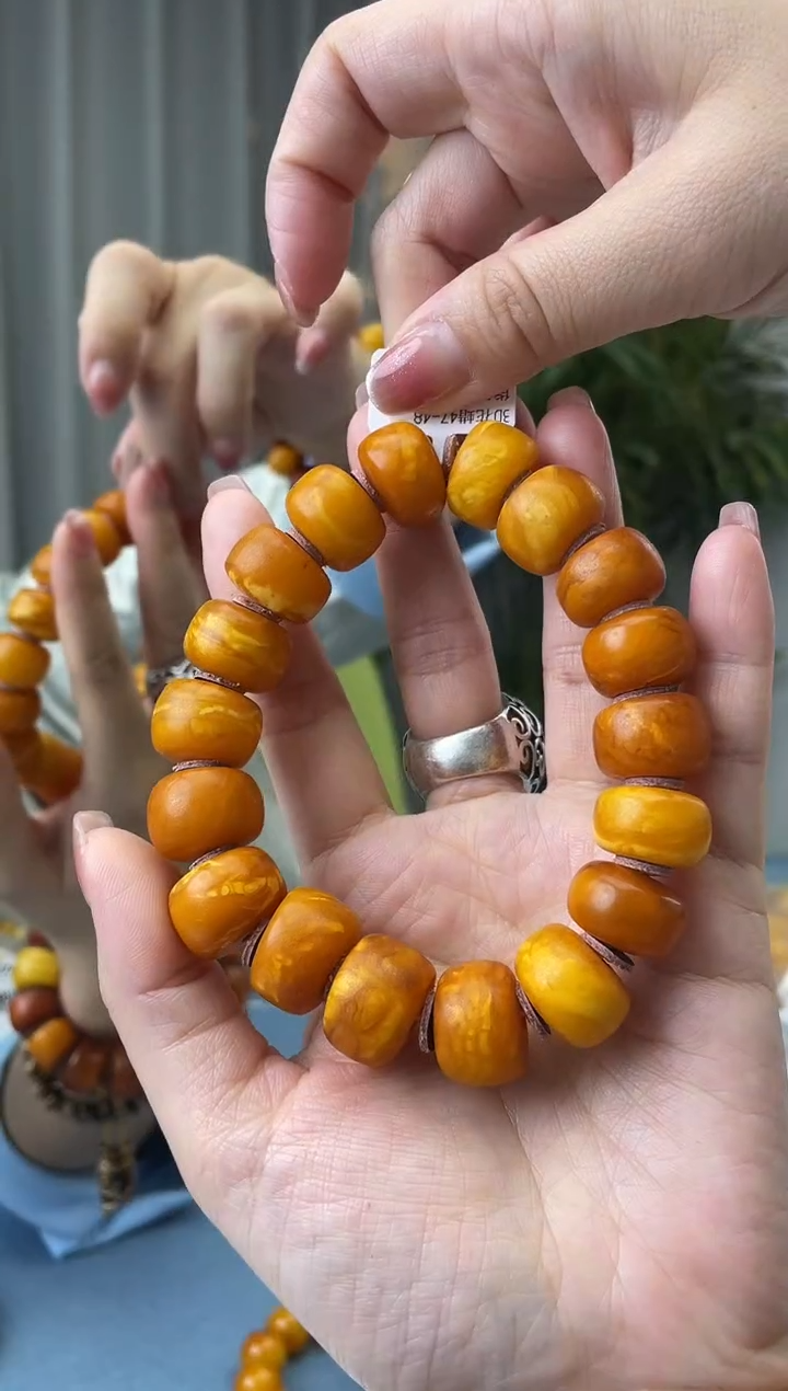 【闪购商品】蜜蜡珠宝奇石未镶嵌假一罚十，微瑕发一件047.17