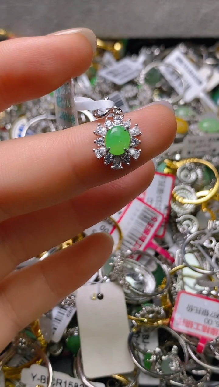 银S925镶嵌戒指翡翠百内无证书