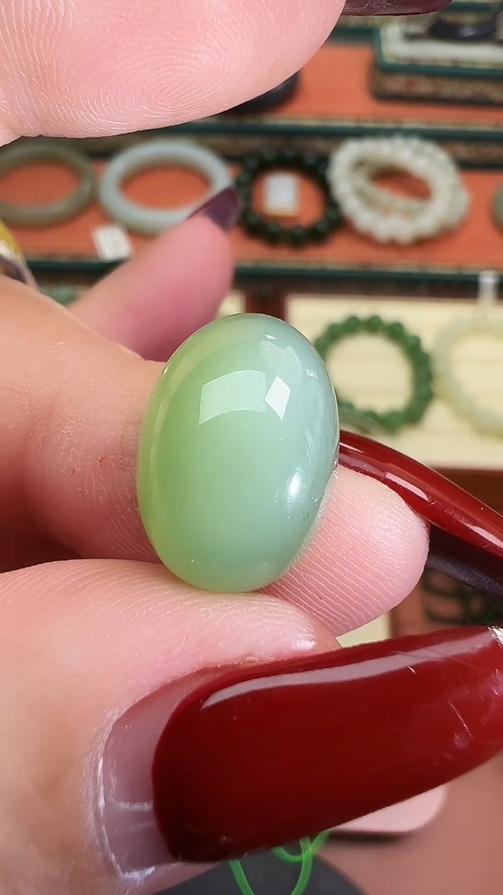 未镶嵌和田玉珠宝半成品碧玉蛋面