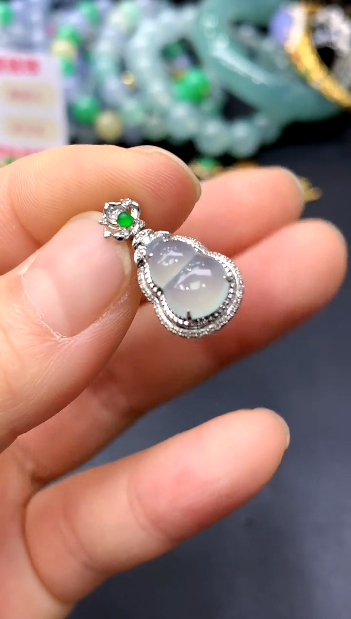 颈饰18K金镶嵌翡翠144-中国好珍宝