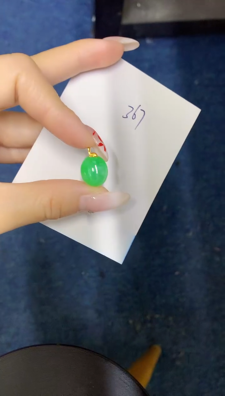 【闪购商品】翡翠颈饰18K金镶嵌00000000000