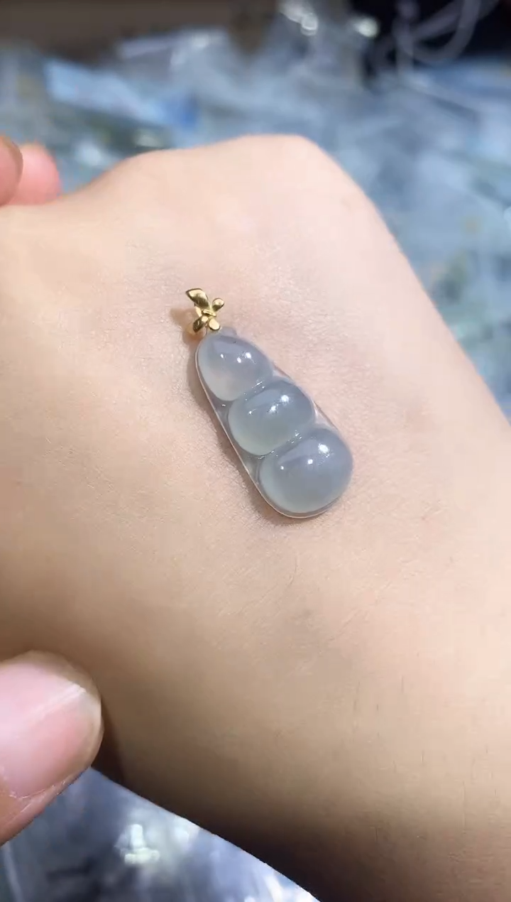 翡翠18K金镶嵌颈饰250528400