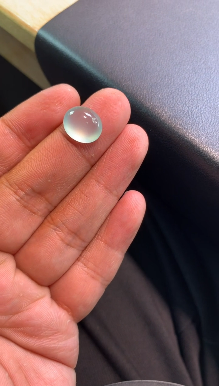 【闪购商品】翡翠颈饰未镶嵌蛋面