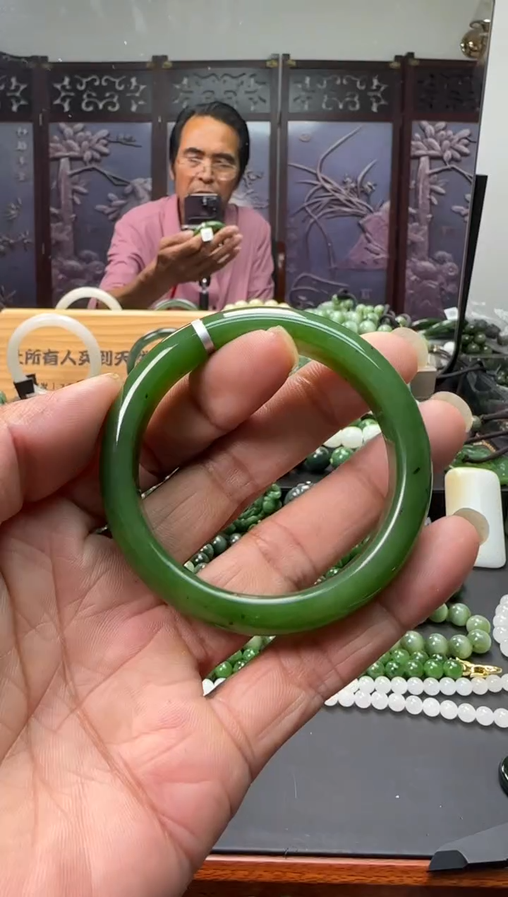未镶嵌和田玉珠宝奇石手镯