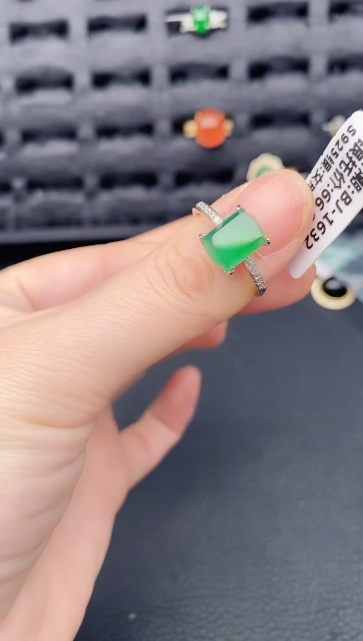 银S925镶嵌戒指翡翠天然a货翡翠298