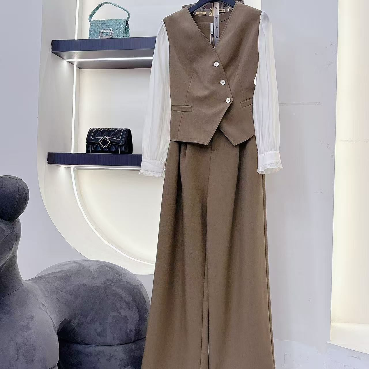 FF3441常规见外包装加厚时尚棉服女装棉衣拼接冬款泡泡袖