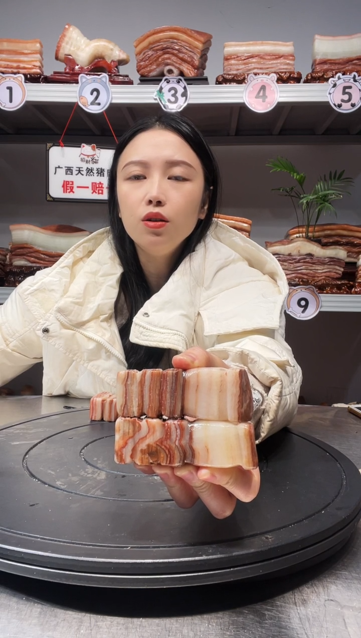 【闪购商品】天然石材柳州猪肉石