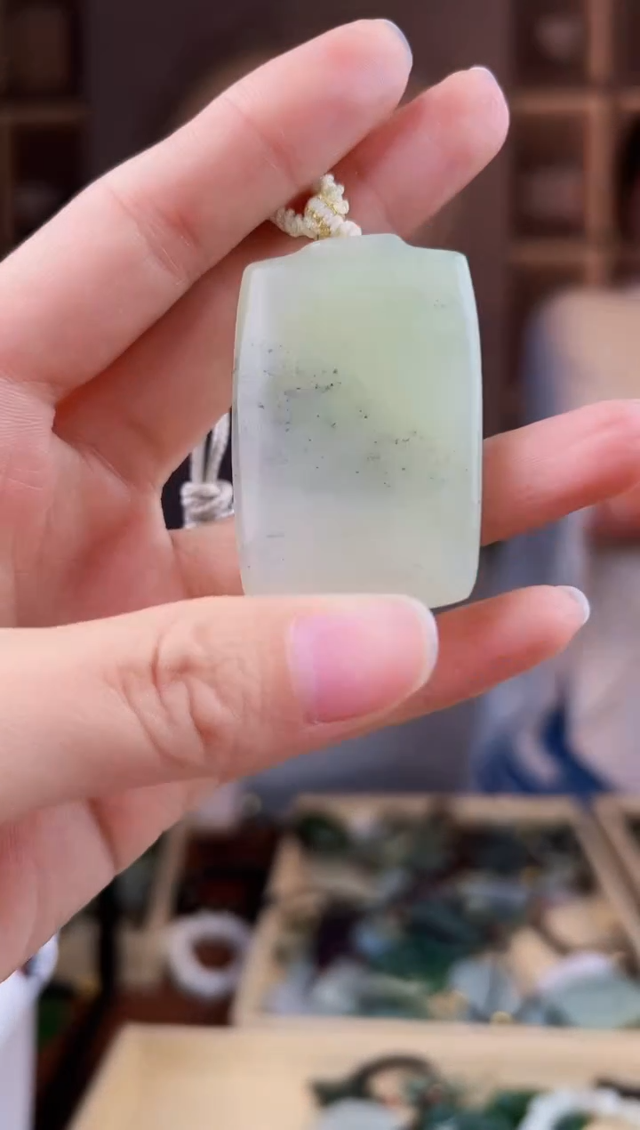 颈饰未镶嵌和田玉拍一发一，多样性发货