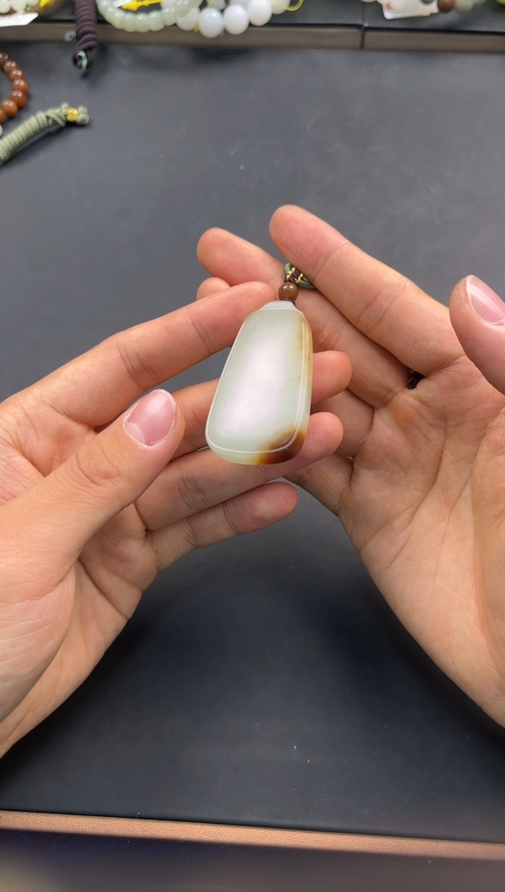 未镶嵌手串和田玉且末金山糖白无事牌微色差
