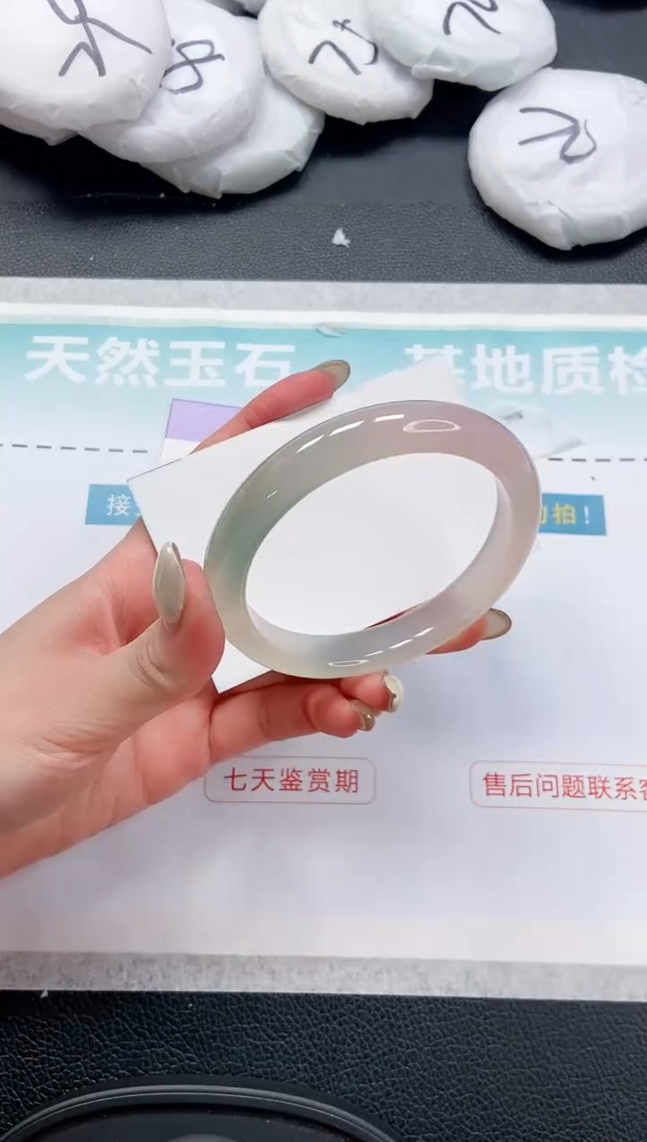 【闪购商品】石英质玉手镯未镶嵌 12L262-60