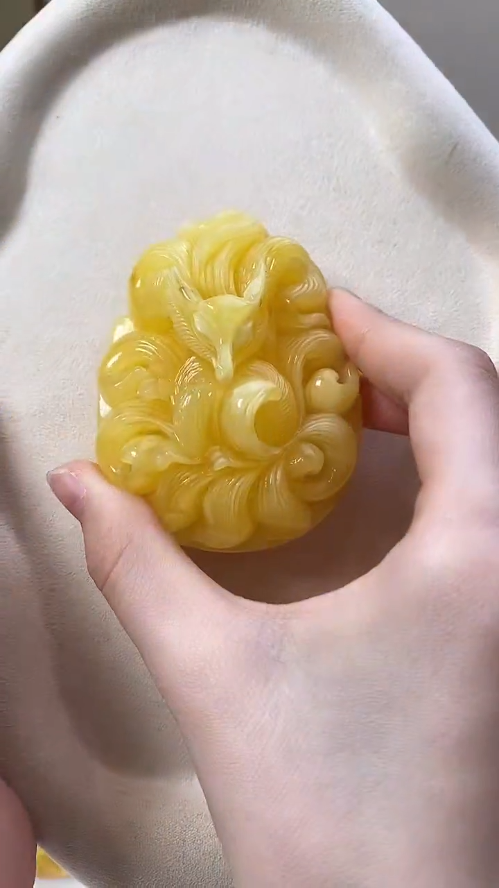 琥珀颈饰未镶嵌吊坠