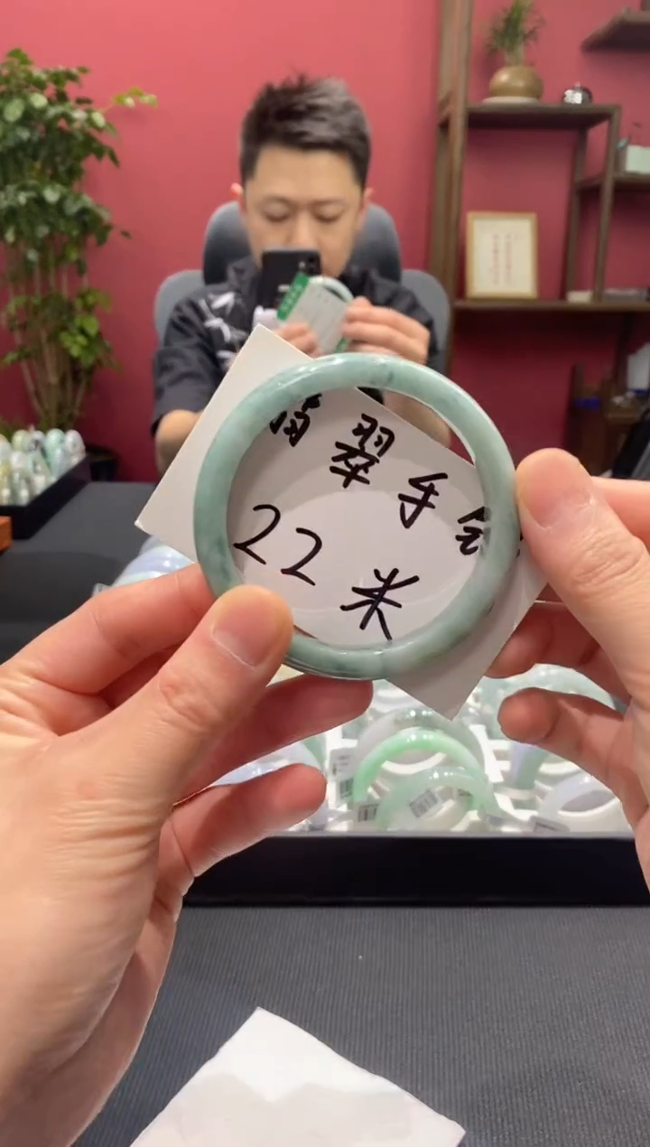 【闪购商品】翡翠手镯未镶嵌00004760