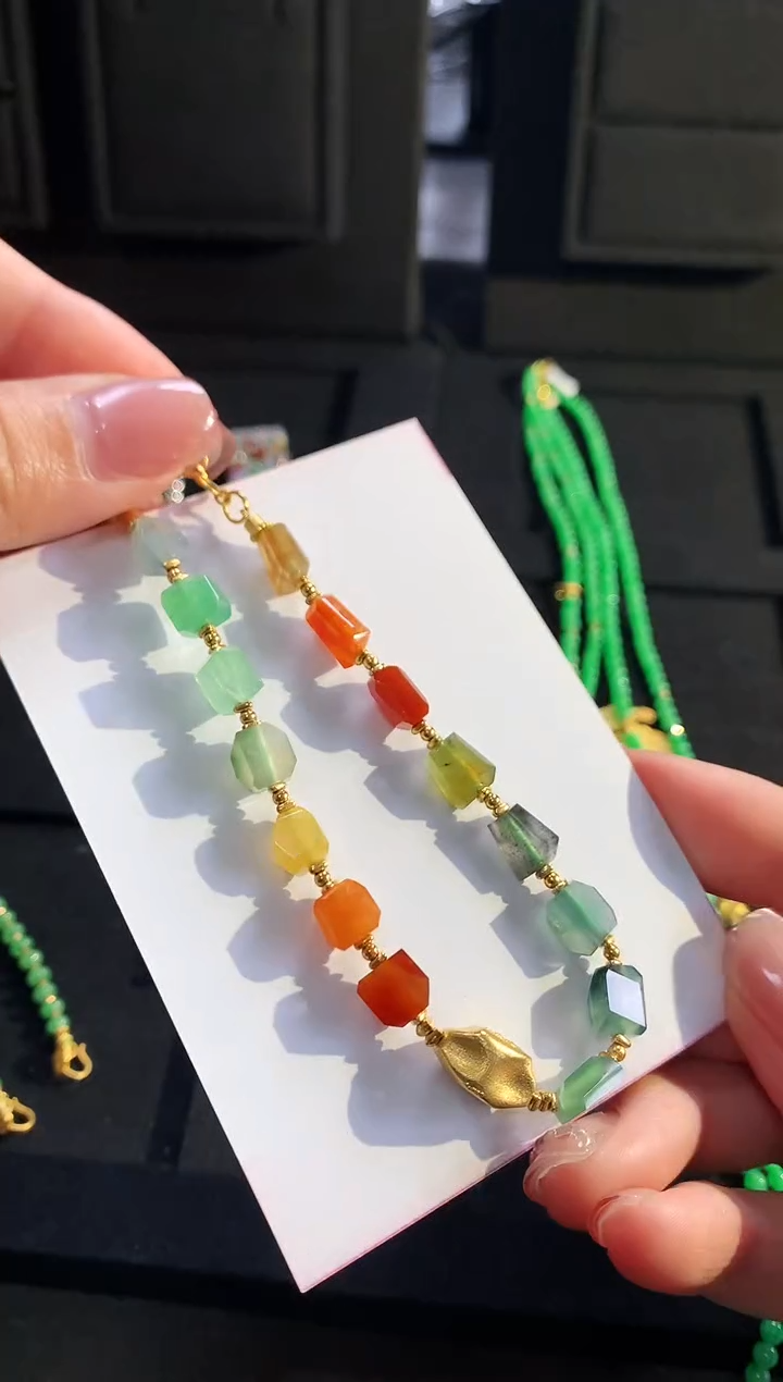 【闪购商品】翡翠手链18K金镶嵌手饰