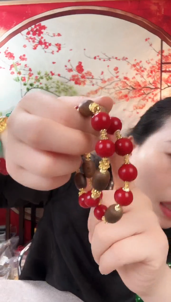 喆聖推荐木质红色手串