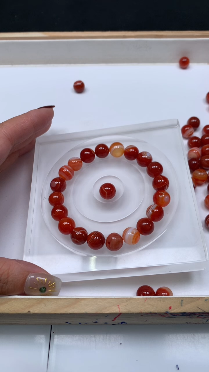 未镶嵌散珠玛瑙/玉髓B1177红 缠 丝 10mm 10个5.8元