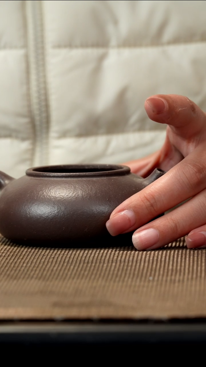 紫砂茶盏清灰紫泥寒江150CC