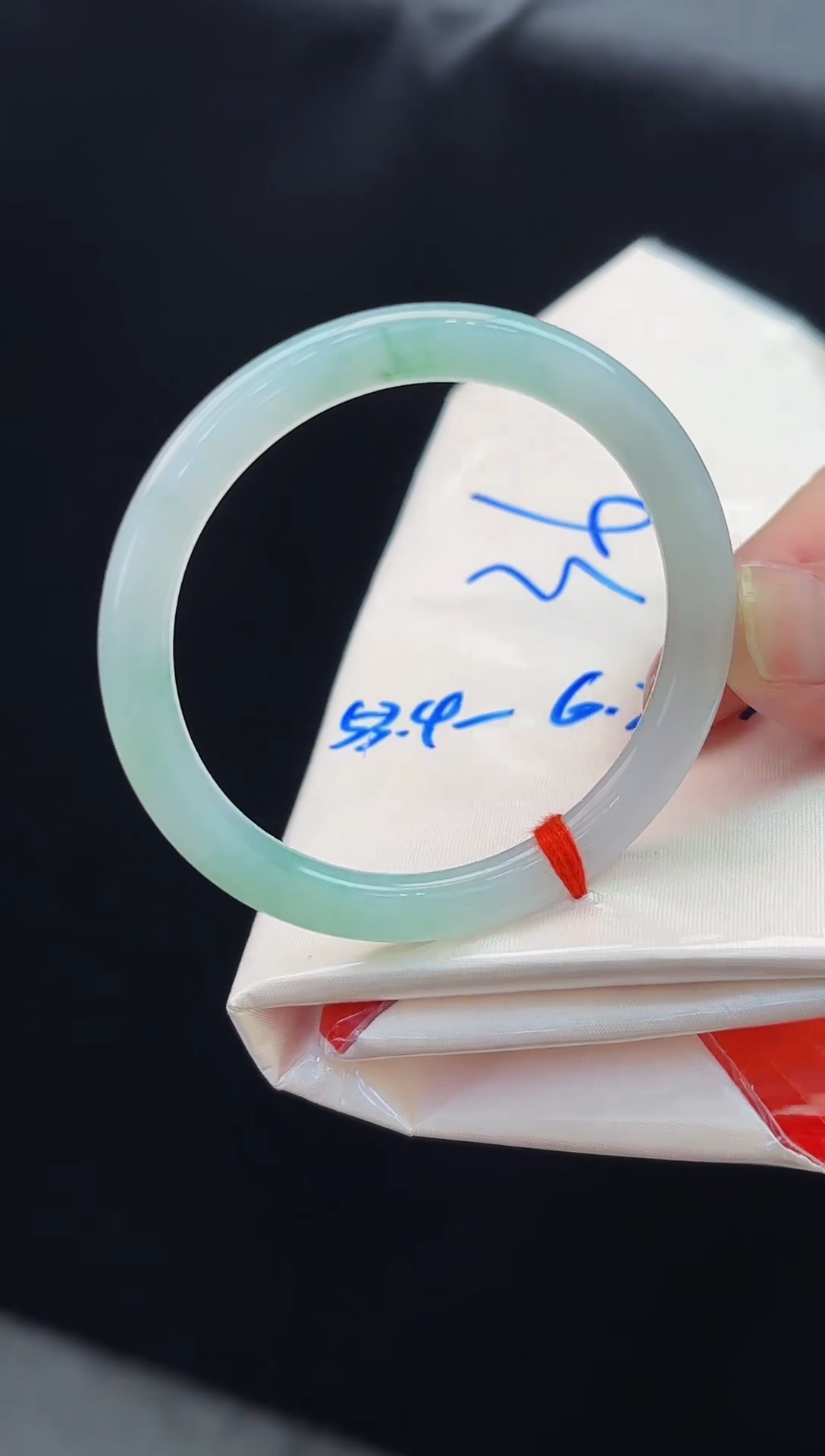 翡翠手镯未镶嵌52-54翡翠手镯31