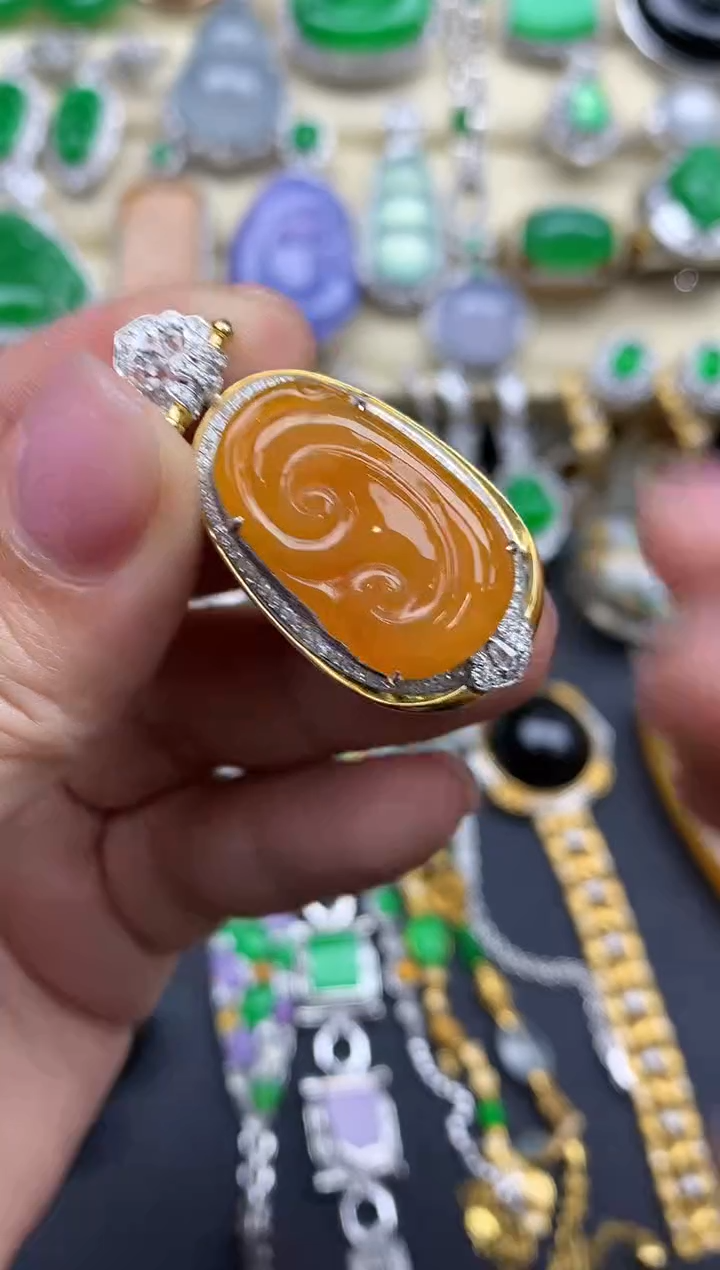 【闪购商品】翡翠颈饰18K金镶嵌695-中国好珍宝