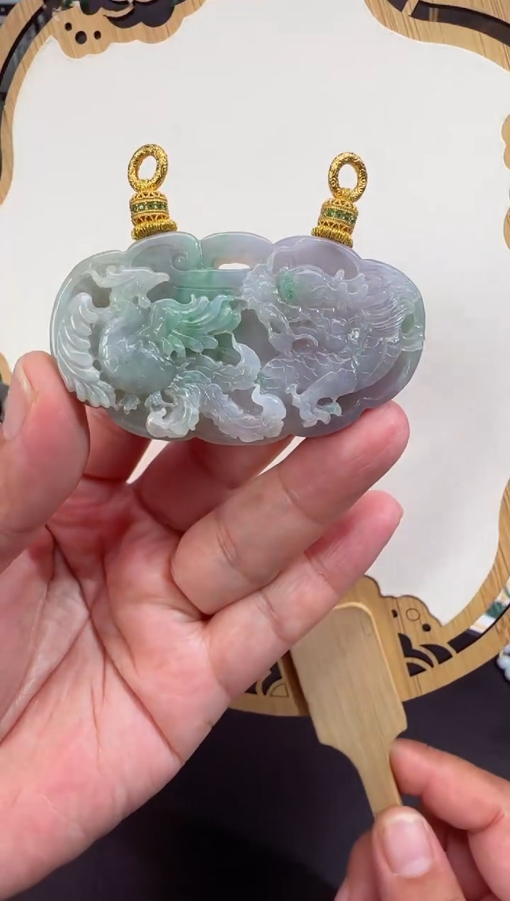 【闪购商品】翡翠颈饰未镶嵌牌子