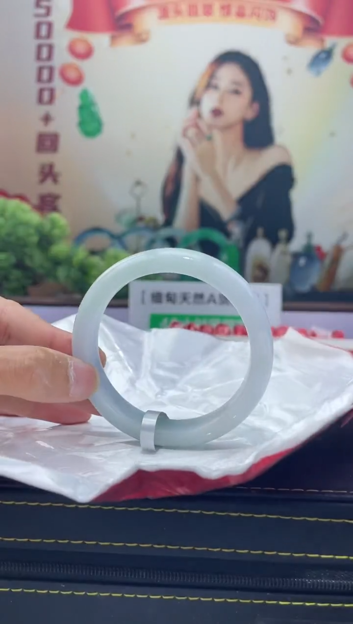 【闪购商品】翡翠手镯未镶嵌手镯5