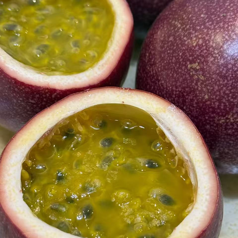 水蜜桃百香果4个(300g左右）