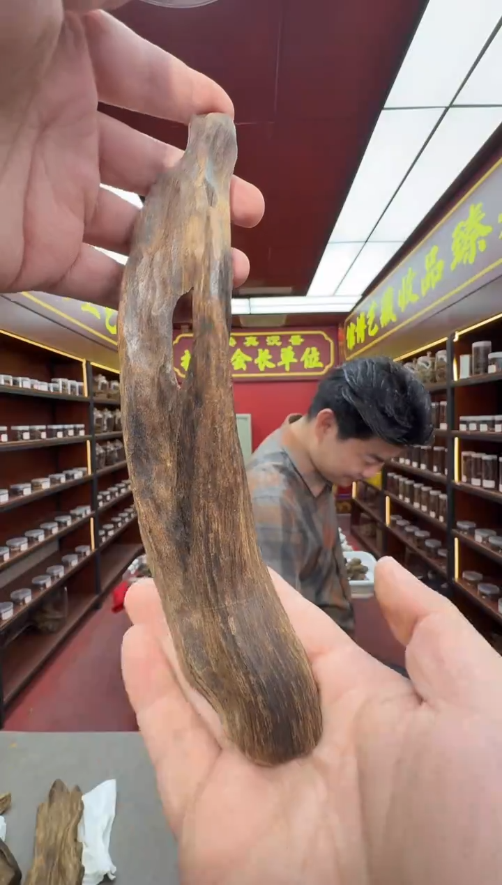 沉香吊坠多样性发一