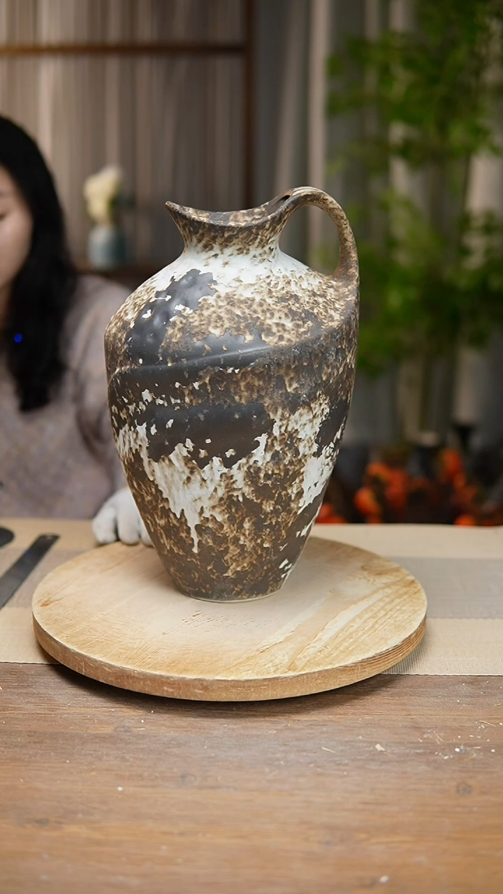 【闪购商品】陶瓷 花器诧寂黑奶壶